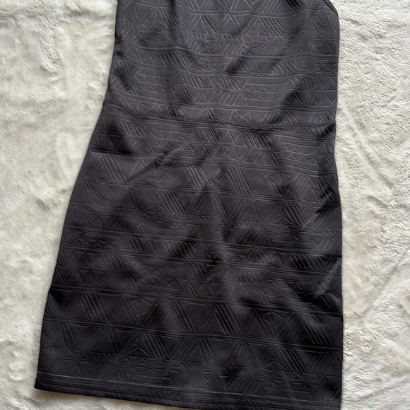 Bongo Black Sleeveless Bodycon Dress | Geometric Textured Mini Dress Size Medium - Picture 3 of 4